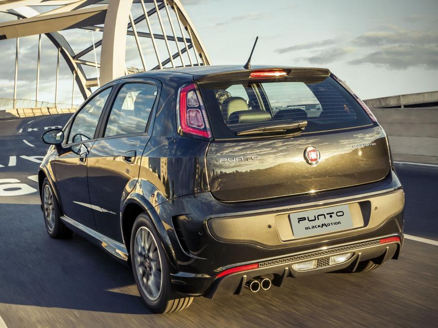  Fiat Punto BlackMotion 2013 года  (фото 2 из 13)